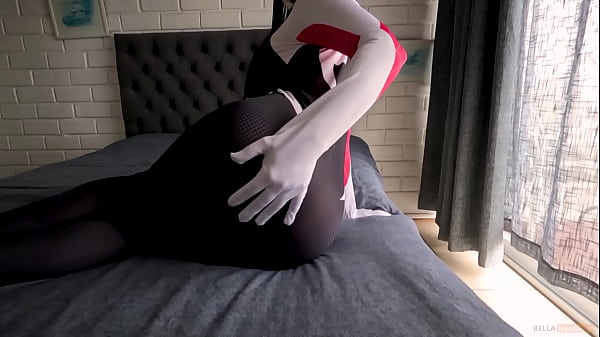 Hard fuck doggy style fo Gwen Stacy in zentai ゼンタイ – Bella Hentaigirl