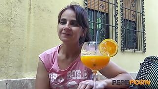 Spanish tourist is on a roll! Lina’s going to be NAILED HARD by an amateur dude