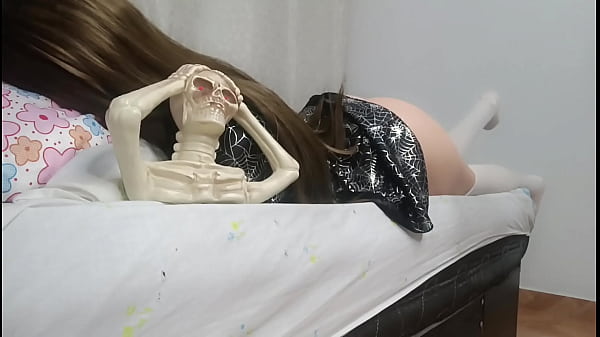 Nympho Stepsister: Shut Up, We’re Having Hard Sex Now (18 )