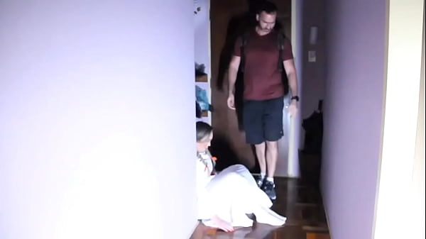 Boneca misteriosa no halloween