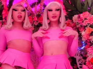 Two hot Futanari’s stroking and teasing on cam